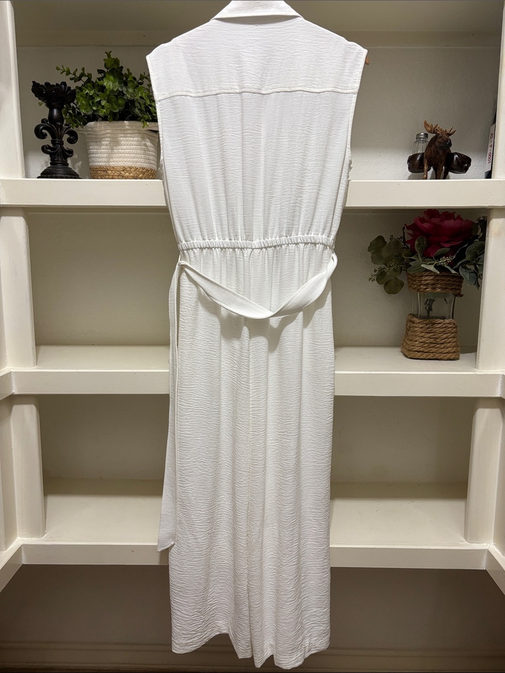 Calvin Klein White Sleeveless Button-Front Jumpsuit Size 6 - Picture 2 of 5